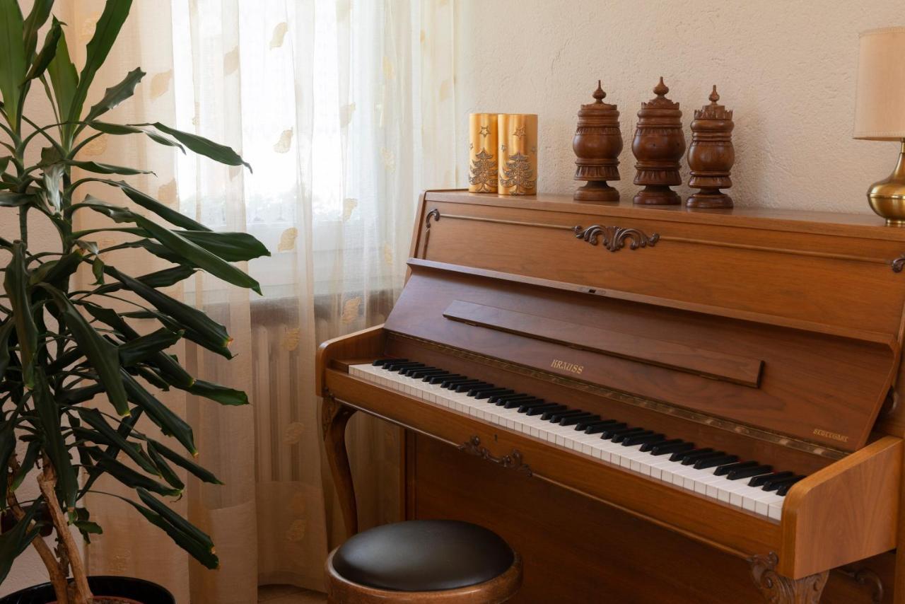 Villa Mara - Aosta - 200 Mq - Wifi - Jacuzzi - Parcheggio - Giardino Zewnętrze zdjęcie