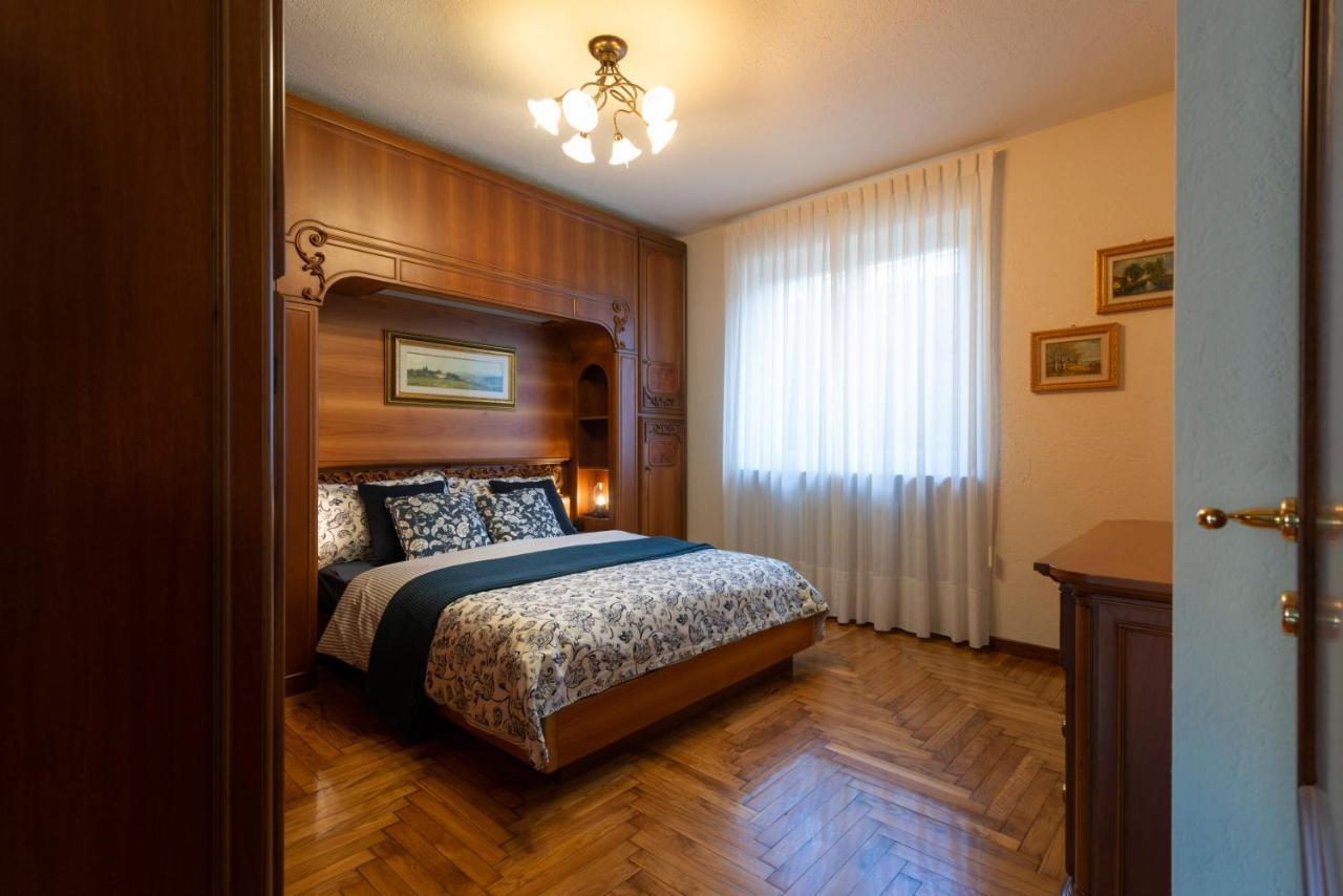 Villa Mara - Aosta - 200 Mq - Wifi - Jacuzzi - Parcheggio - Giardino Zewnętrze zdjęcie