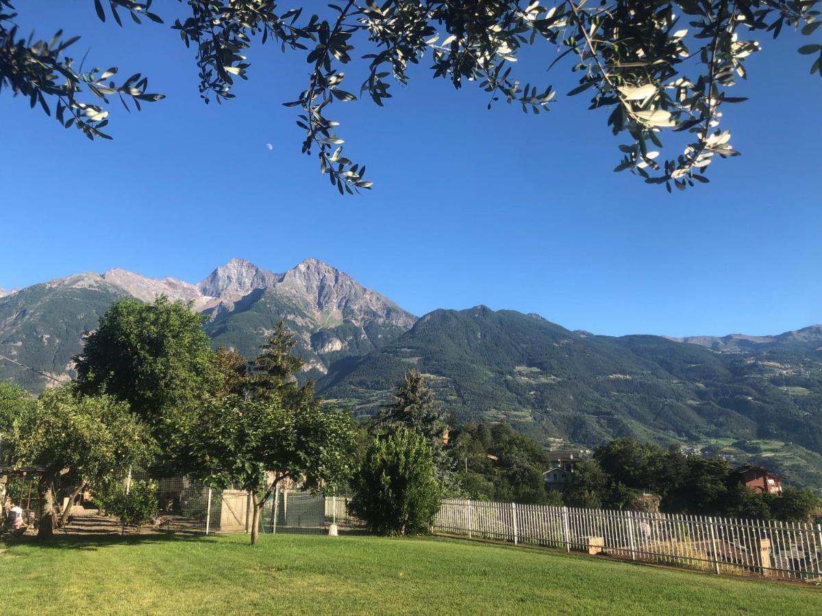 Villa Mara - Aosta - 200 Mq - Wifi - Jacuzzi - Parcheggio - Giardino Zewnętrze zdjęcie