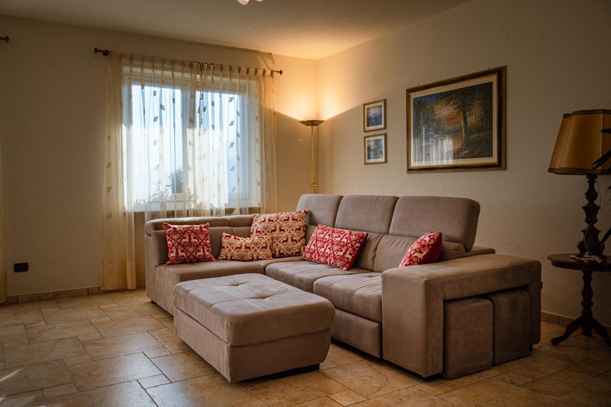 Villa Mara - Aosta - 200 Mq - Wifi - Jacuzzi - Parcheggio - Giardino Zewnętrze zdjęcie